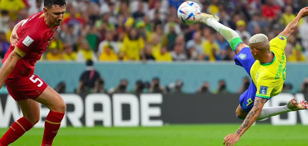 Richarlison lập cú đúp khi Brazil khởi đầu ấn tượng