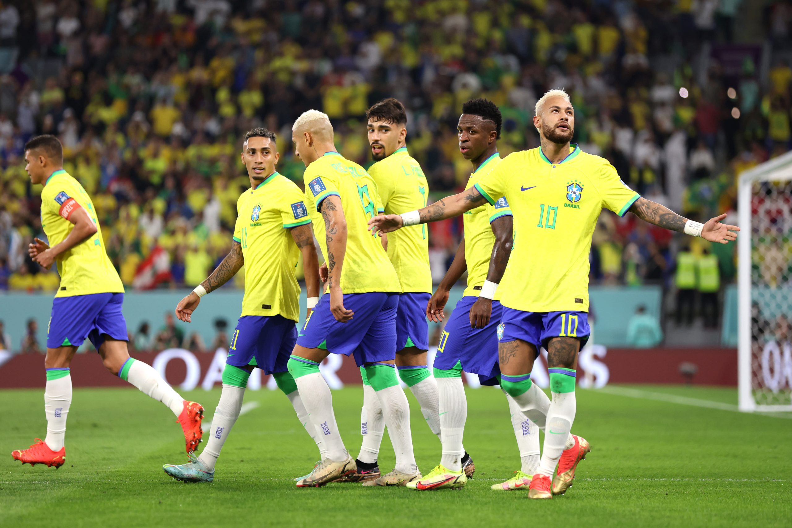 Brazil hủy diệt Hàn Quốc bằng điệu samba quyến rũ