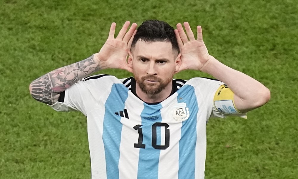 Messi quá bản lĩnh