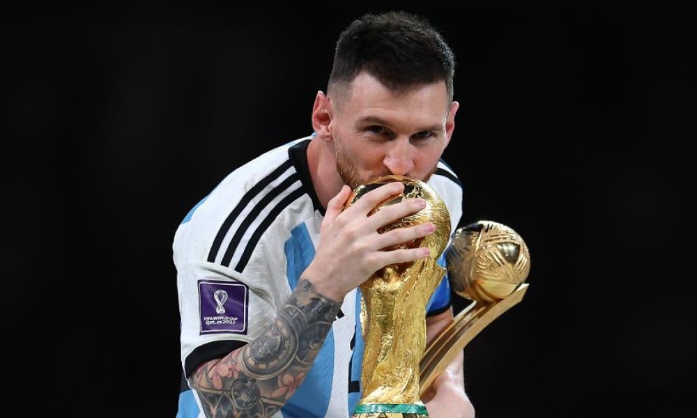 Messi hay nhất châu Âu năm 2022