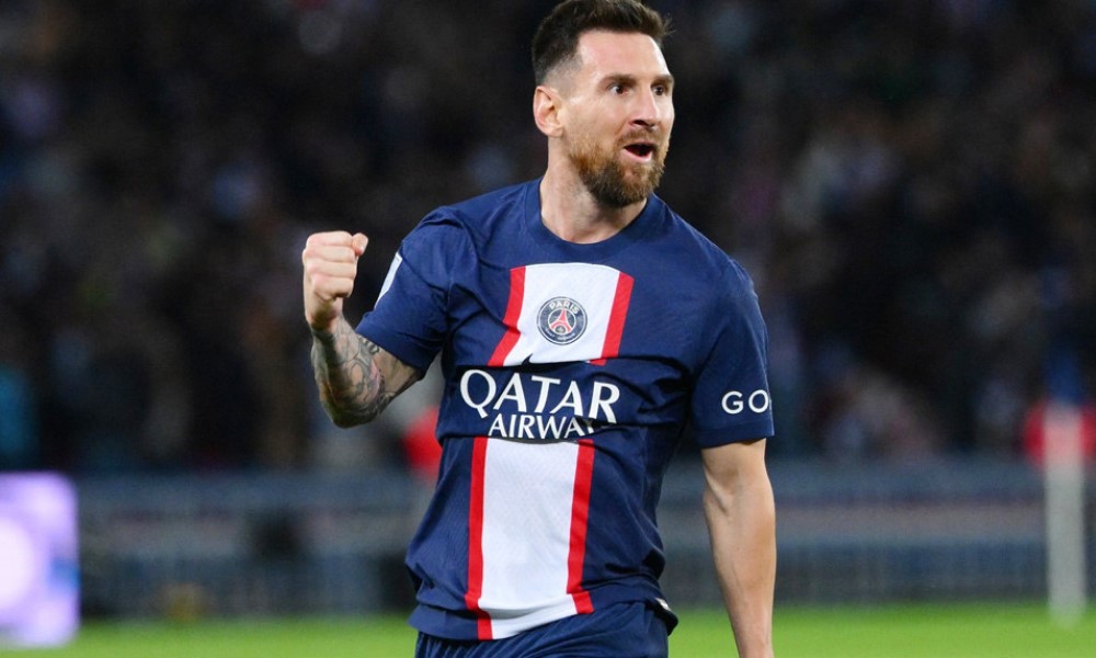 Lionel Messi cân nhắc rời bỏ bóng đá Châu Âu