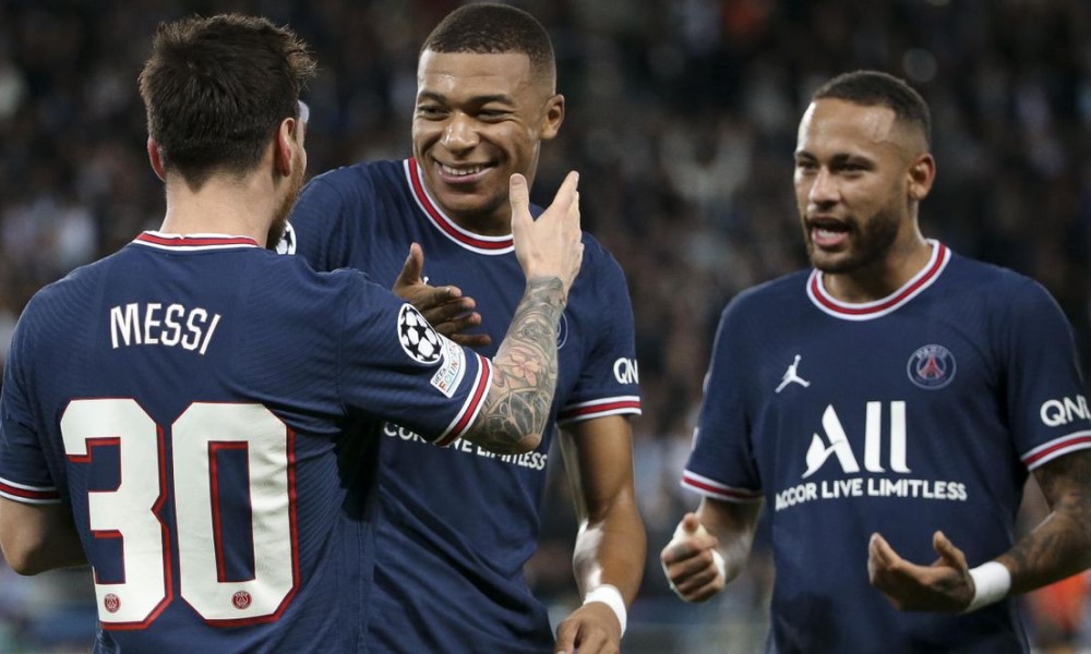 Mbappe yêu cầu rời Paris nếu không đánh bại Bayern Munich để lấy vé tứ kết Cúp C1