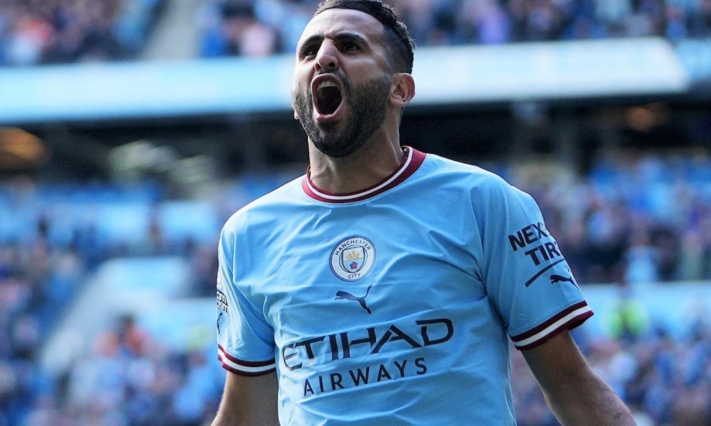 Riyad Mahrez ‘chìa khoá’ cho cú ăn ba của Man Xanh