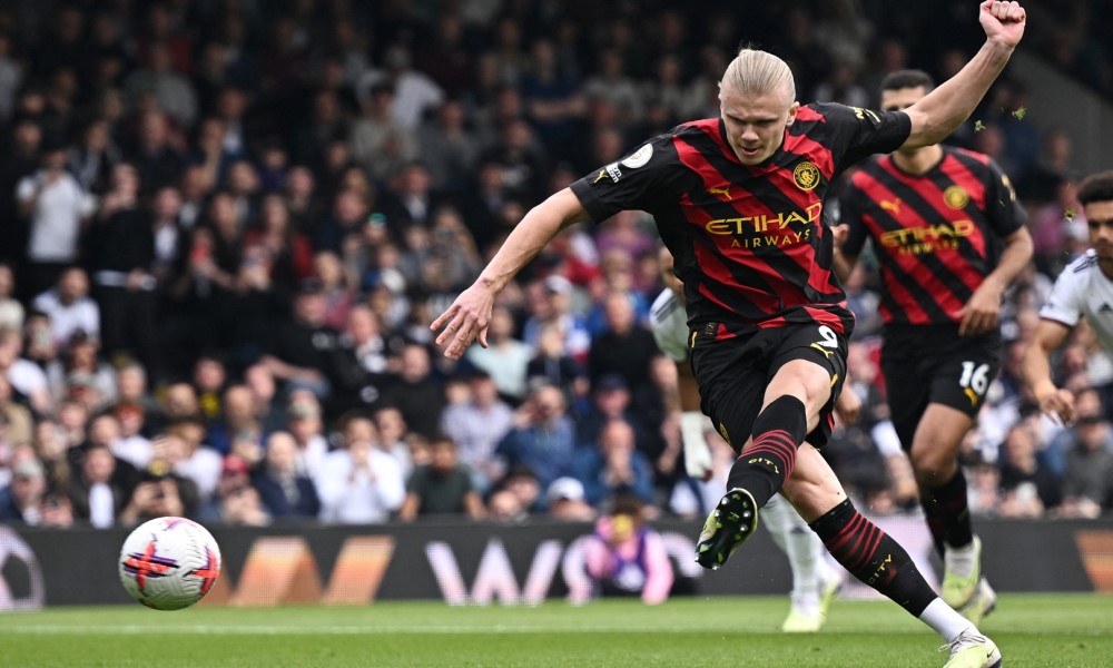 Man City đã chơi xấu xí để bảo toàn chiến thắng trước Fulham