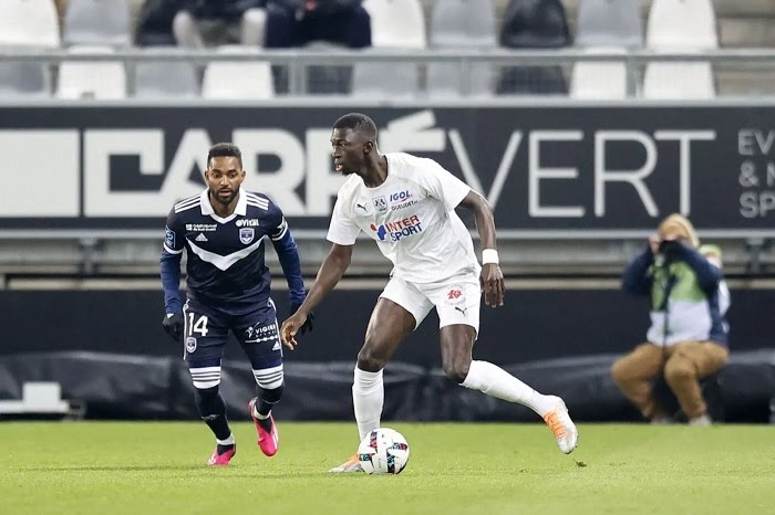 Soi Kèo Amiens vs Bordeaux, 02h45 ngày 20/02