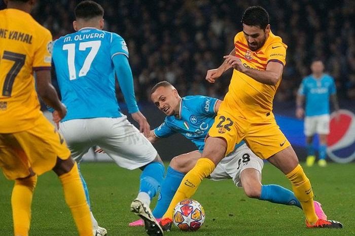 Soi Kèo Barcelona vs Napoli, 03h00 ngày 13/03