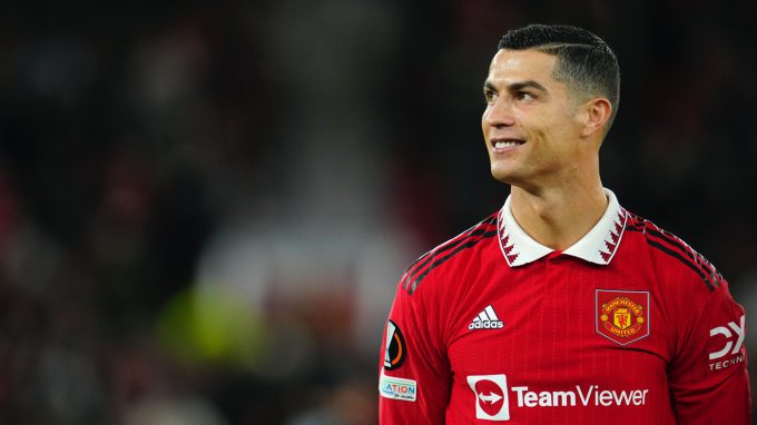 Động thái của Ronaldo là lời cảnh tỉnh cho các CĐV Man United