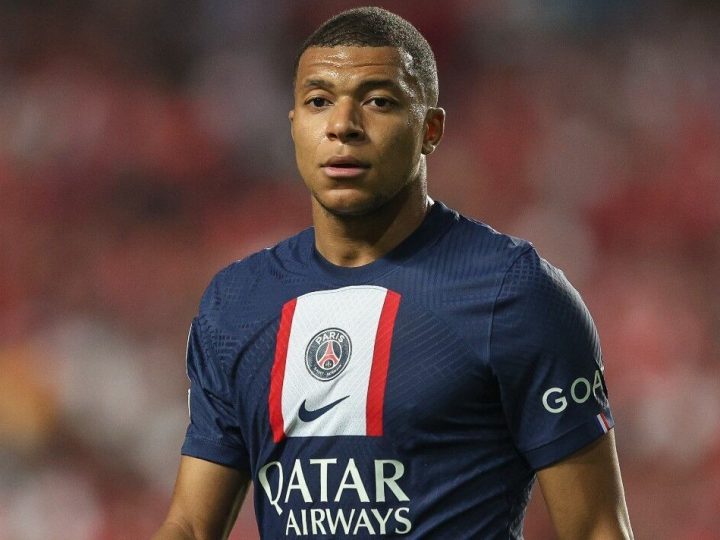 Mbappe bị chỉ trích thậm tệ