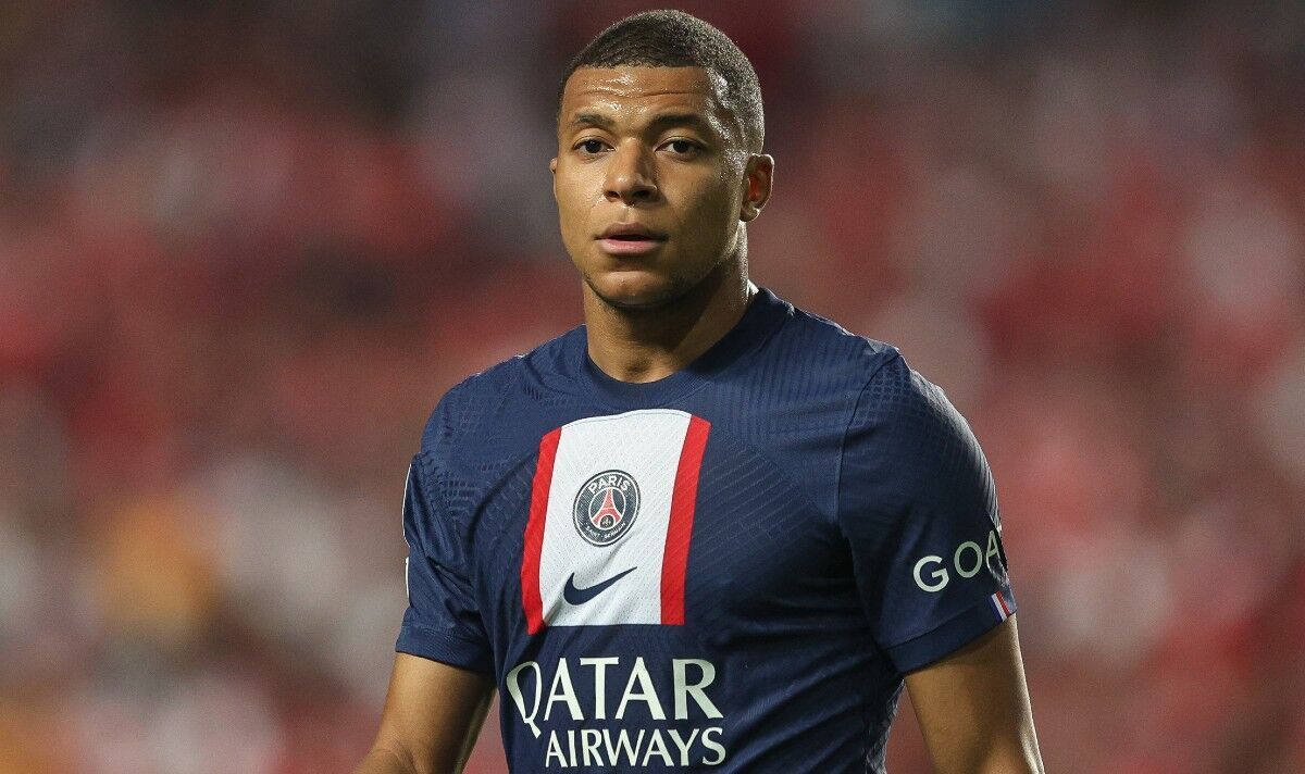 Kylian Mbappe 'betrayed' by PSG as latest exit demand offers Liverpool and  Chelsea hope | Football | Sport | Express.co.uk