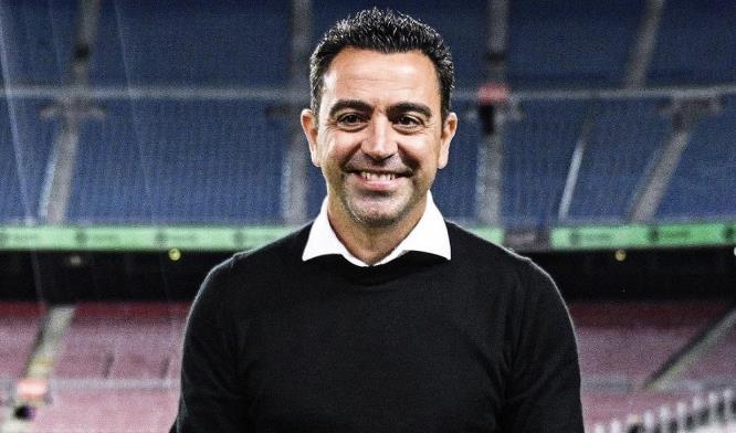 NÓNG! Xavi quay xe, đồng ý ở lại Barcelona - Bóng Đá