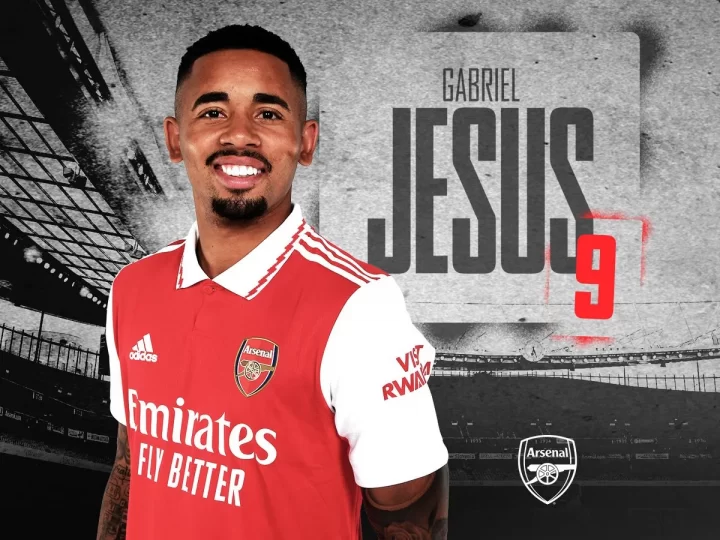 Jesus không rời Arsenal