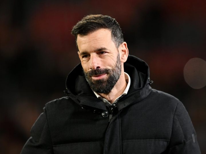 Van Nistelrooy sẵn sàng ở lại MU để làm trợ lý cho Ruben Amorim